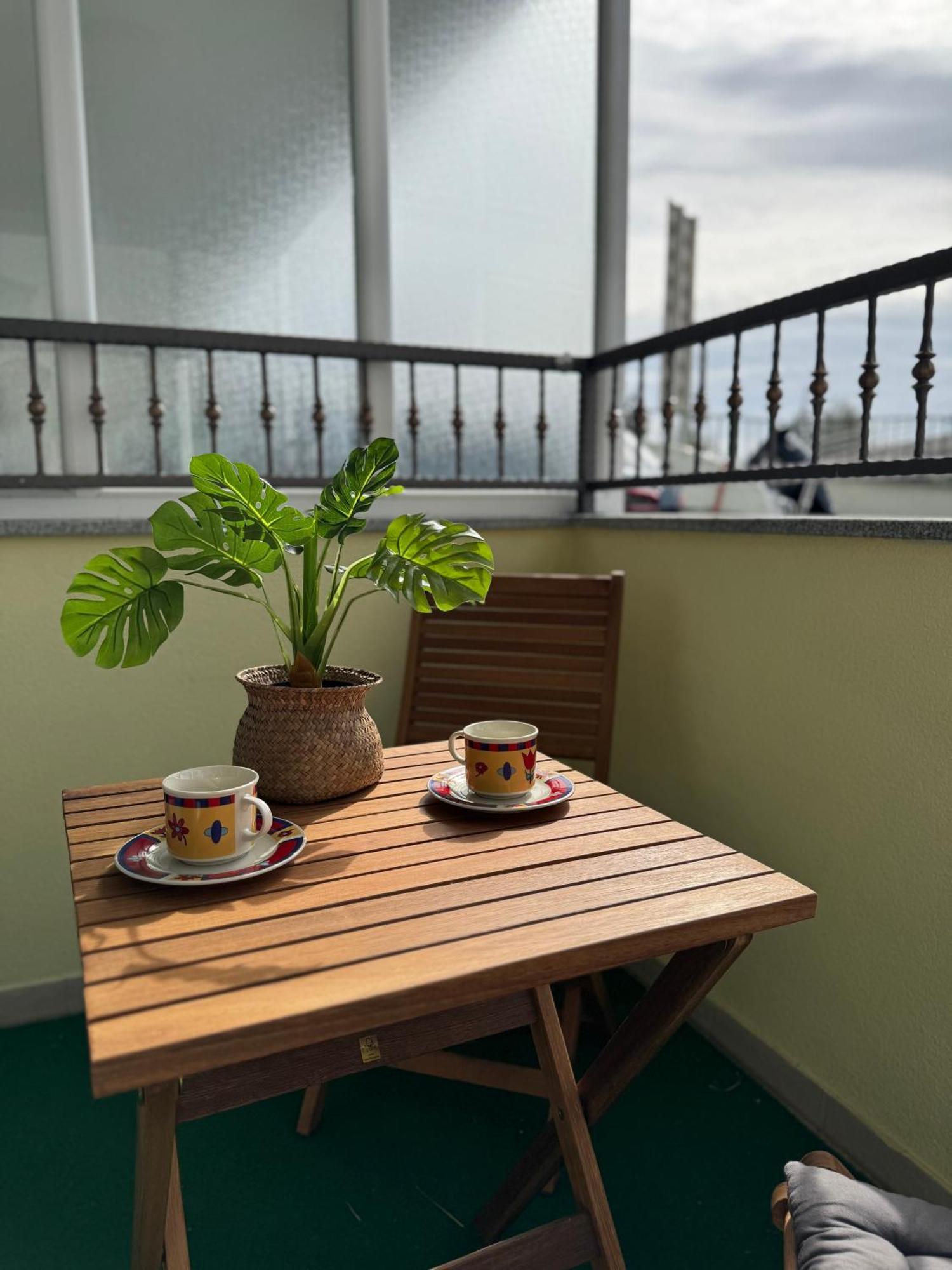 Apartment Tri Sunca Baska Voda Bagian luar foto