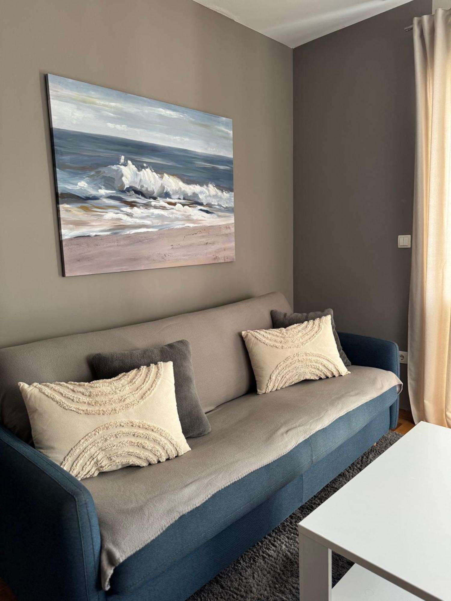 Apartment Tri Sunca Baska Voda Bagian luar foto